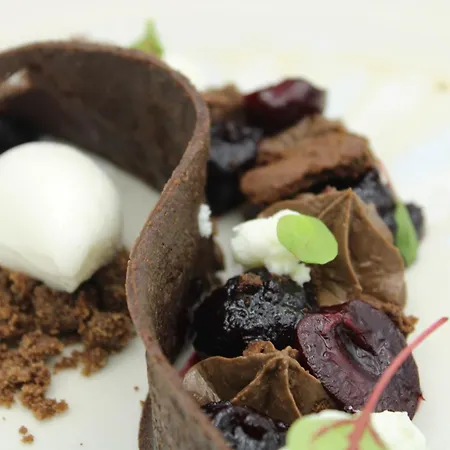 Domaine De La - Hotel, & Restaurant 酒店 4*