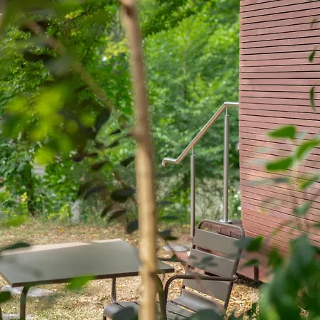 Domaine De La - Hotel, & Restaurant 酒店 4*