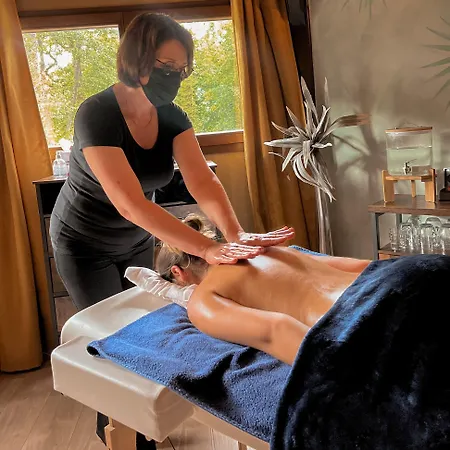 Domaine De La - Hotel, & Restaurant 호텔