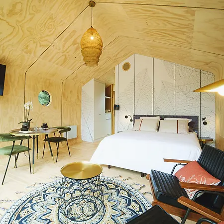 Domaine De La - Hotel, & Restaurant 酒店 4*