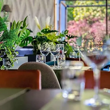 فندق Domaine De La - Hotel, & Restaurant 4*