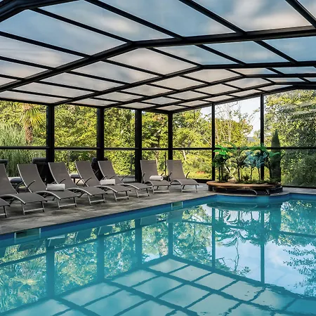 Domaine De La - Hotel, & Restaurant 4*