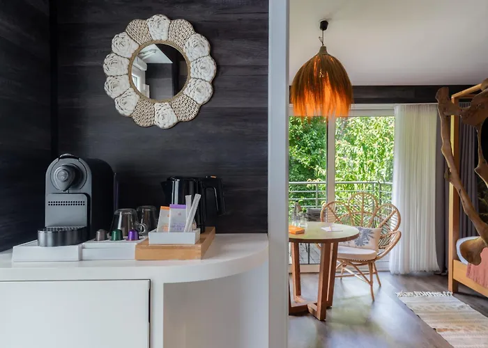 Отель Domaine De La - Hotel, & Restaurant 4*