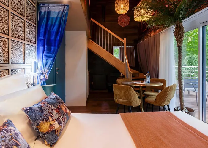 Отель Domaine De La - Hotel, & Restaurant