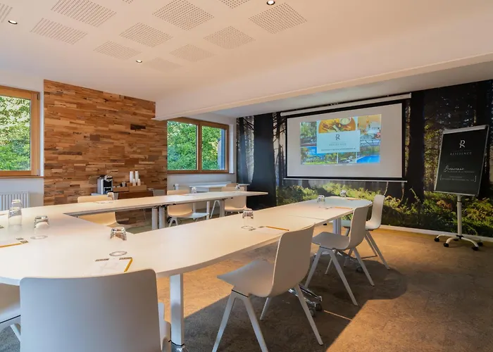 Domaine De La - Hotel, & Restaurant Moulins-les-Metz