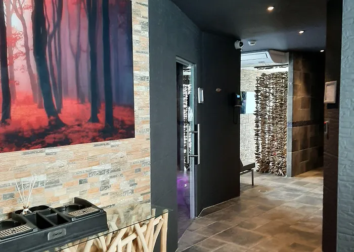 Domaine De La - Hotel, & Restaurant Отель