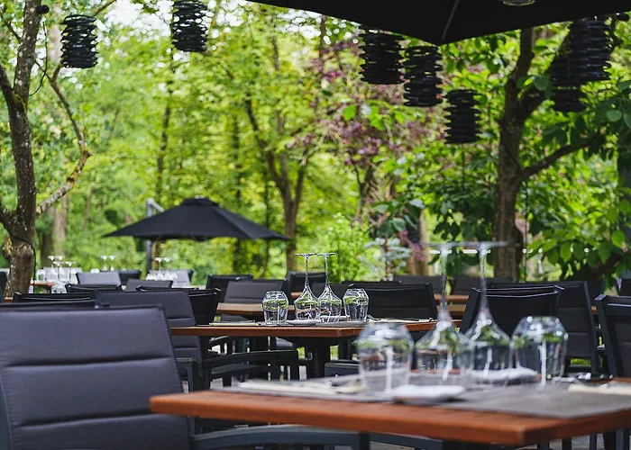 Domaine De La - Hotel, & Restaurant Отель 4*