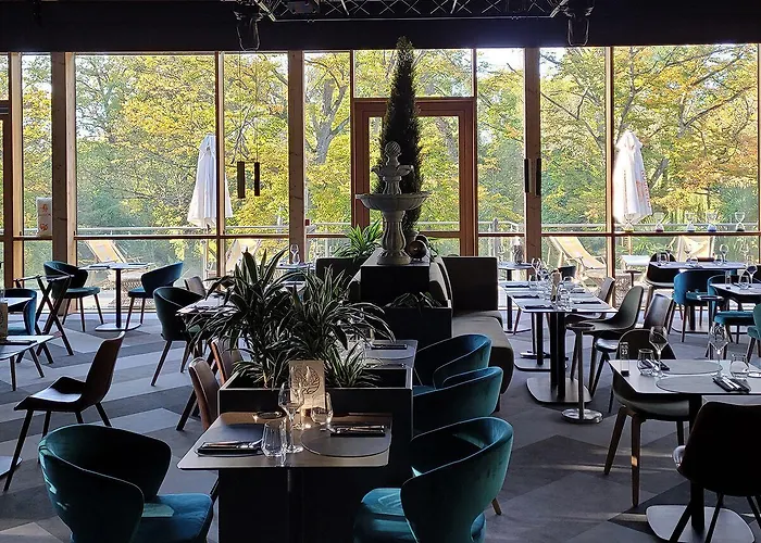 Domaine De La - Hotel, & Restaurant Отель 4*