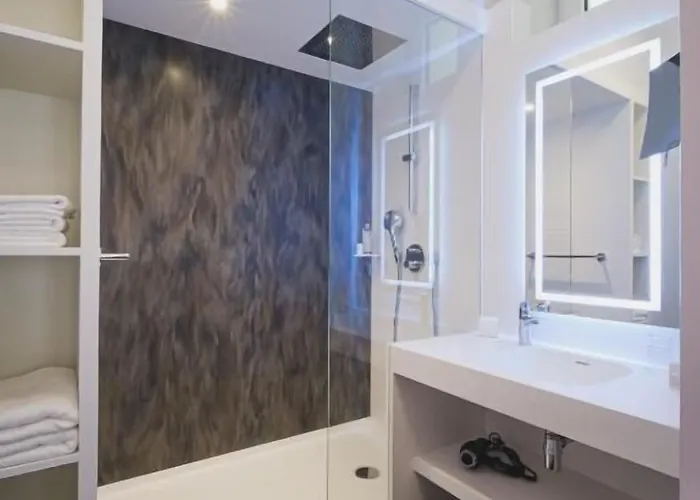 Domaine De La - Hotel, & Restaurant Отель